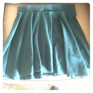 Green skirt short